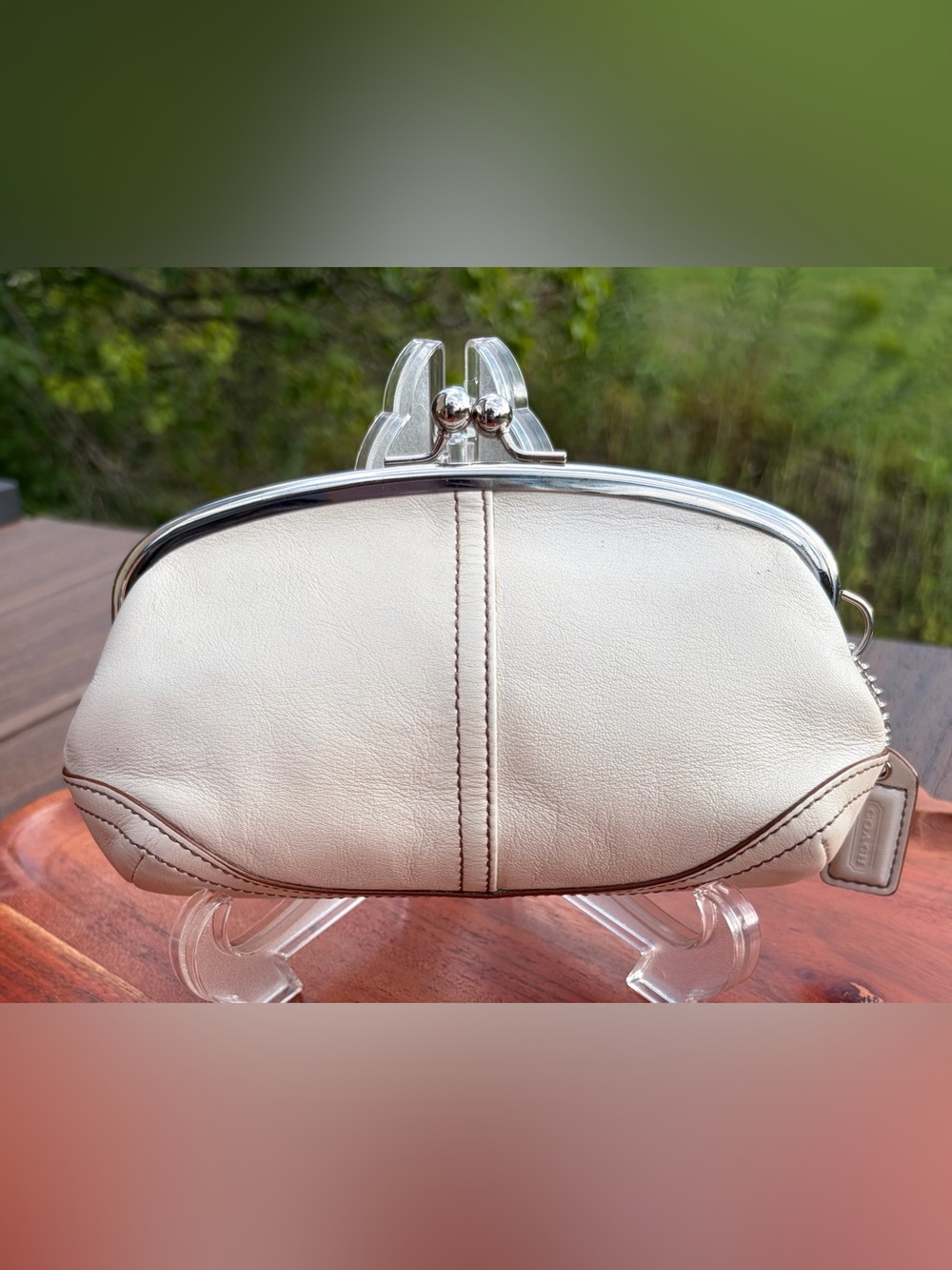 Vintage COACH Soho Framed Kiss-lock Clutch Wallet Cream Vachetta Leather